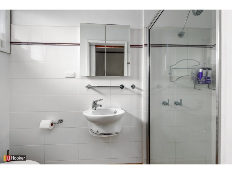 7 Nautilus Way, Lakes Entrance VIC 3909