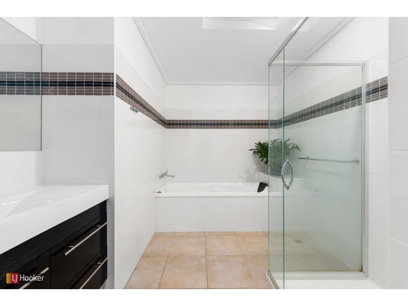 7 Nautilus Way, Lakes Entrance VIC 3909