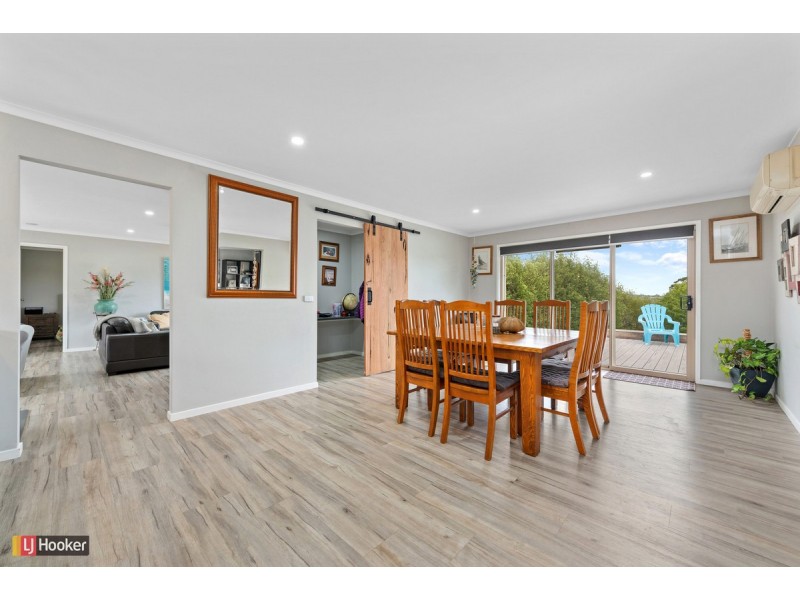 27 John Francis Court, Kalimna VIC 3909
