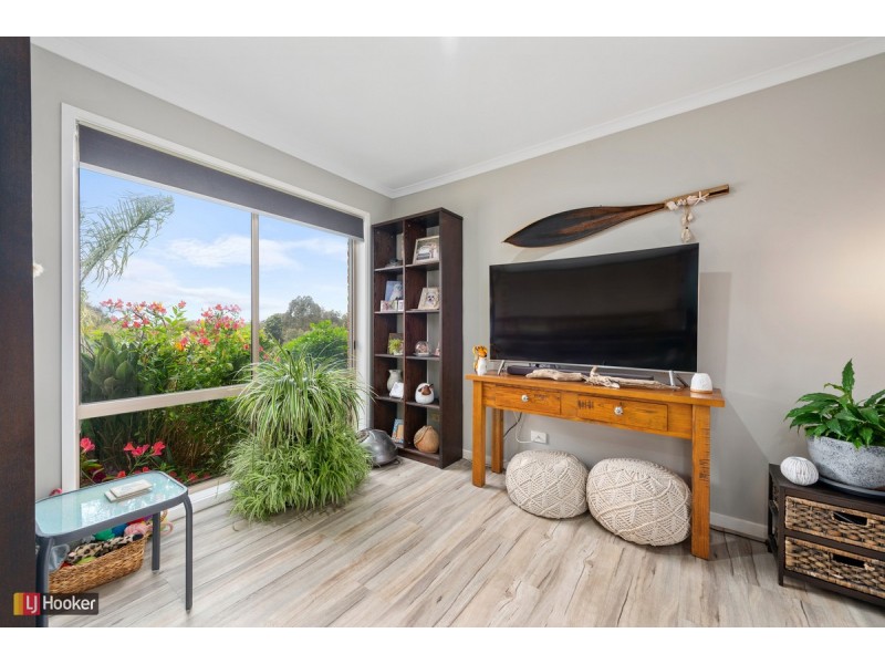 27 John Francis Court, Kalimna VIC 3909
