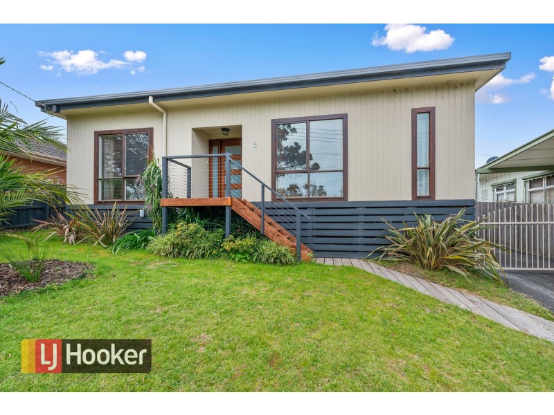 5 Coates Road, Lakes Entrance VIC 3909