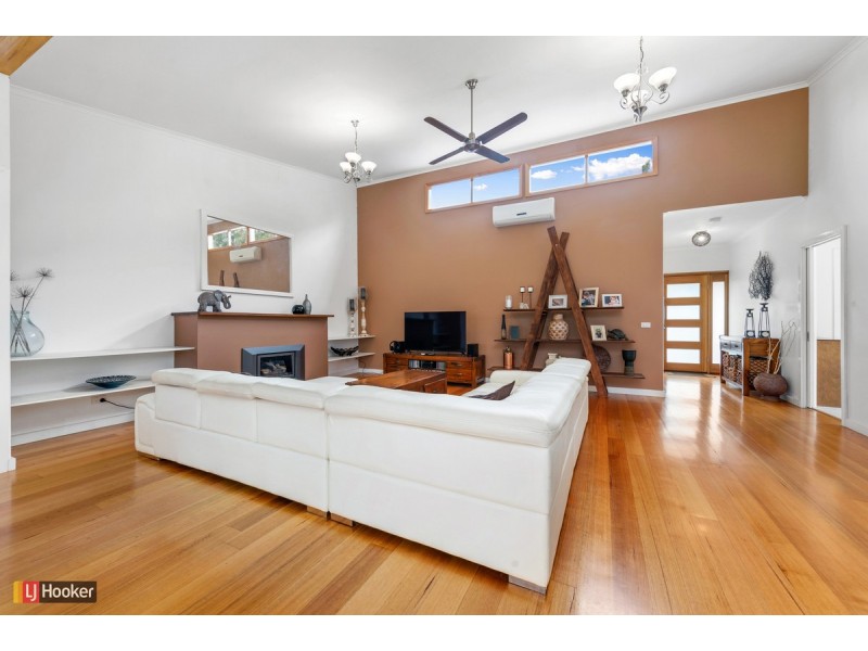 5 Coates Road, Lakes Entrance VIC 3909