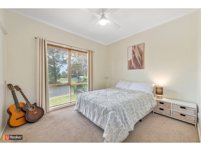 5 Coates Road, Lakes Entrance VIC 3909