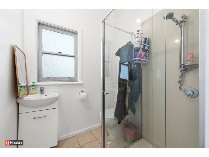 27 Princes Highway, Lakes Entrance VIC 3909