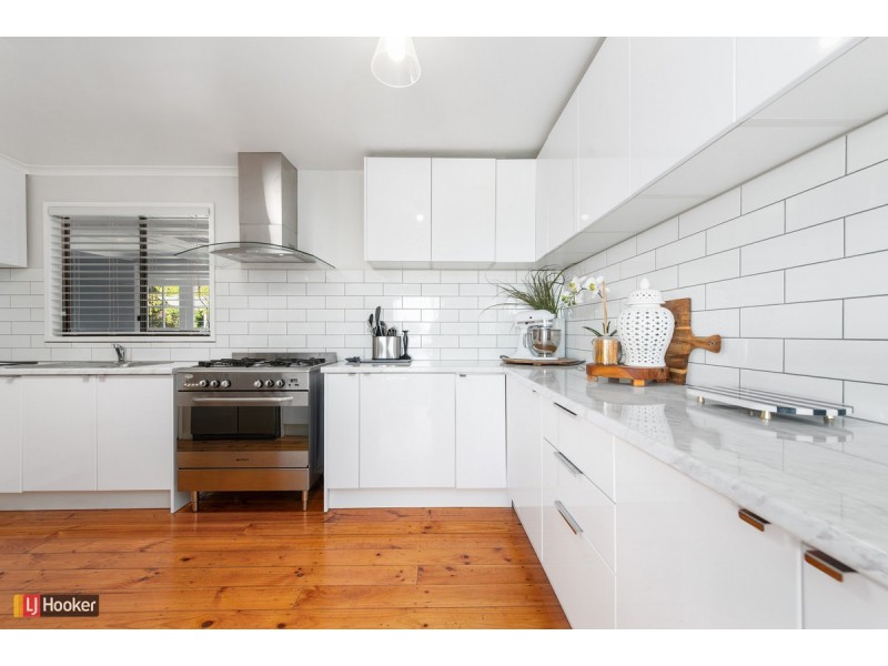 24 Nautilus Way, Lakes Entrance VIC 3909