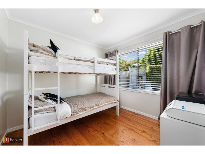 24 Nautilus Way, Lakes Entrance VIC 3909