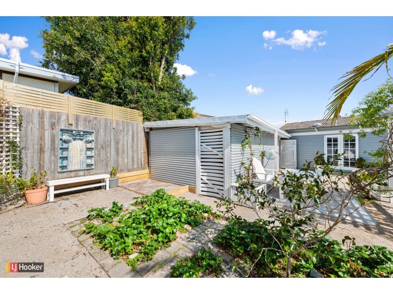 24 Nautilus Way, Lakes Entrance VIC 3909