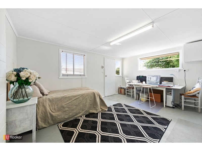 24 Nautilus Way, Lakes Entrance VIC 3909