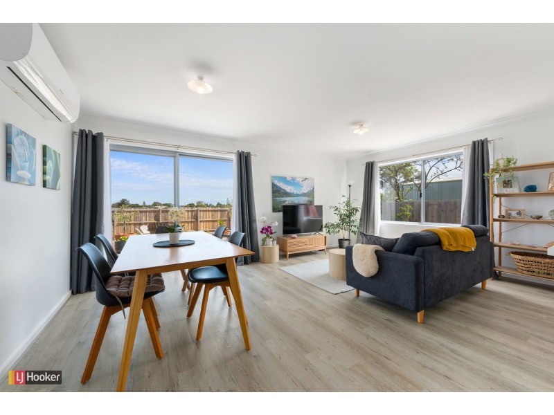 18 Golf Links Road, Lakes Entrance VIC 3909