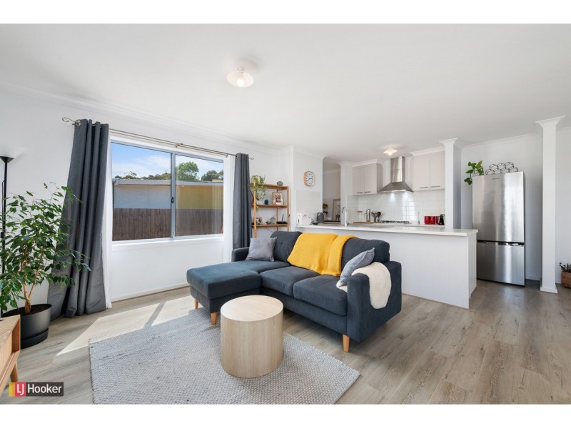 18 Golf Links Road, Lakes Entrance VIC 3909