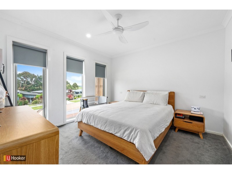 4 Warfe Drive, Lake Tyers Beach VIC 3909