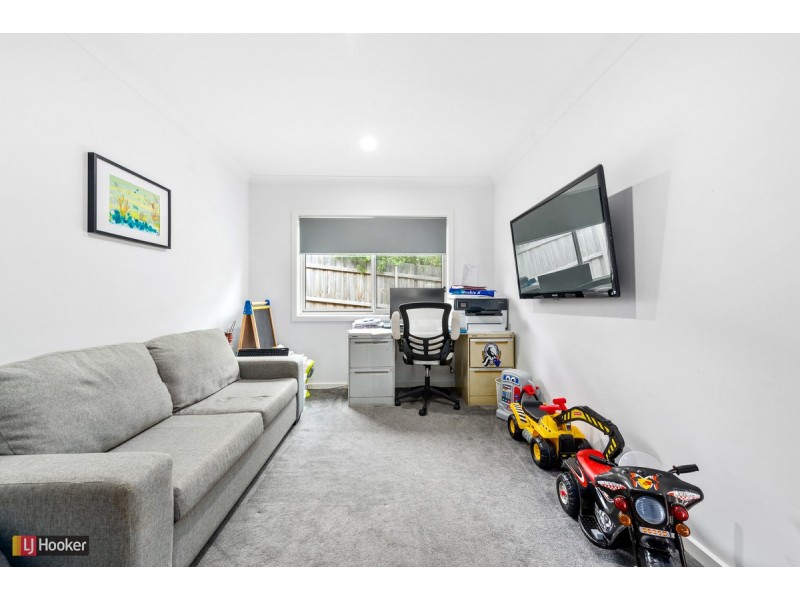 4 Warfe Drive, Lake Tyers Beach VIC 3909