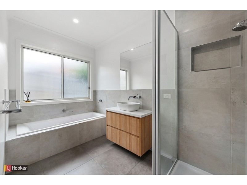 4 Warfe Drive, Lake Tyers Beach VIC 3909