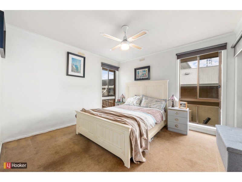 5 Nautilus Way, Lakes Entrance VIC 3909