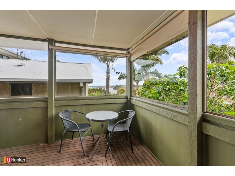 5 Nautilus Way, Lakes Entrance VIC 3909