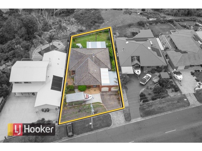 5 Nautilus Way, Lakes Entrance VIC 3909