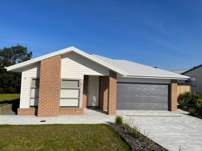 14 Swan Drive, Metung VIC 3904