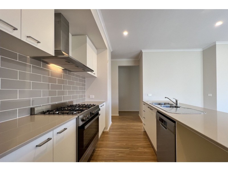 14 Swan Drive, Metung VIC 3904
