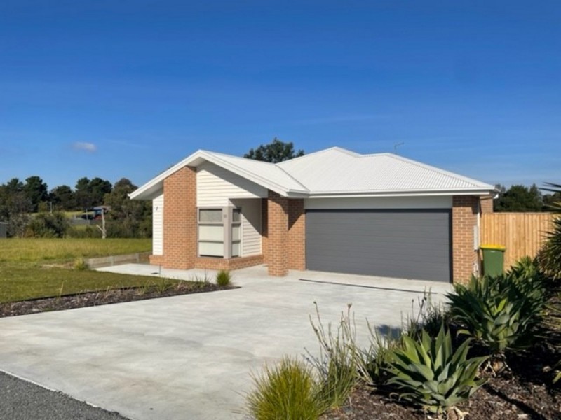 14 Swan Drive, Metung VIC 3904