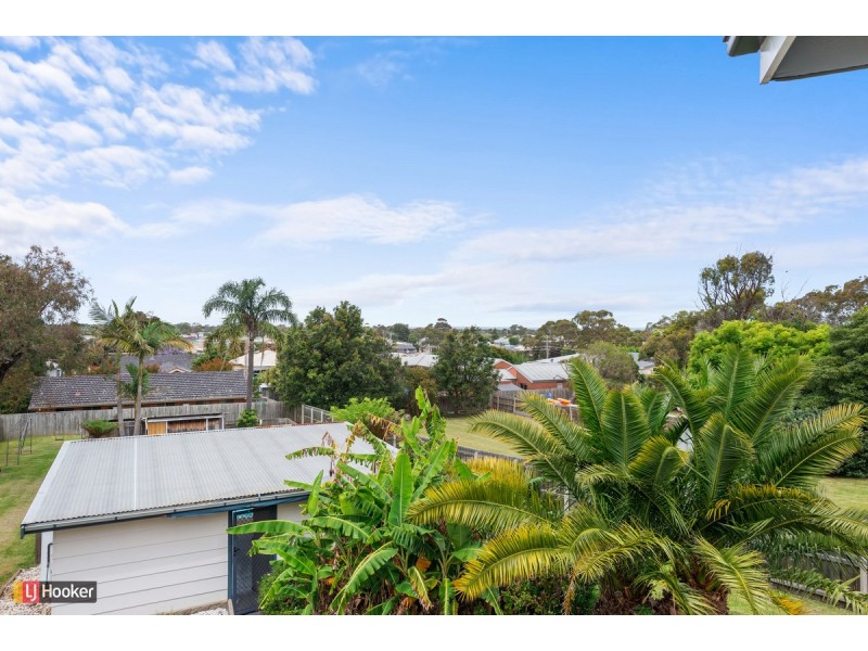 102 Myer Street, Lakes Entrance VIC 3909