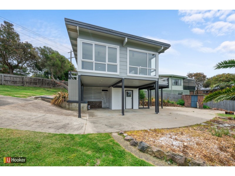 102 Myer Street, Lakes Entrance VIC 3909