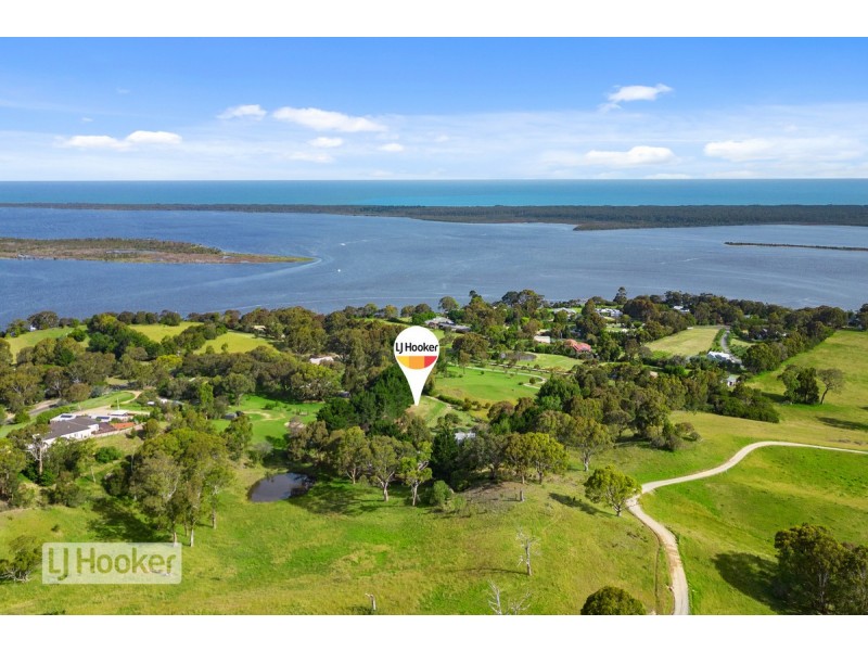 34 Lakeshore Drive, Nungurner VIC 3909