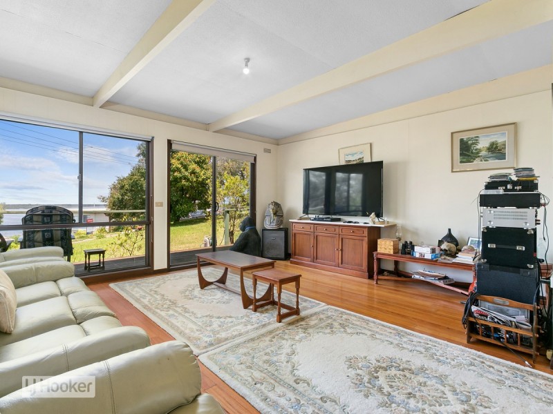 5 Lake Grove, Metung VIC 3904