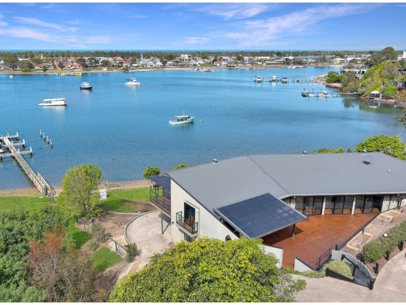 4 Cabarita Point, Kalimna VIC 3909