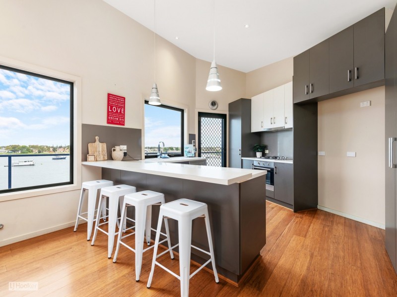 4 Cabarita Point, Kalimna VIC 3909