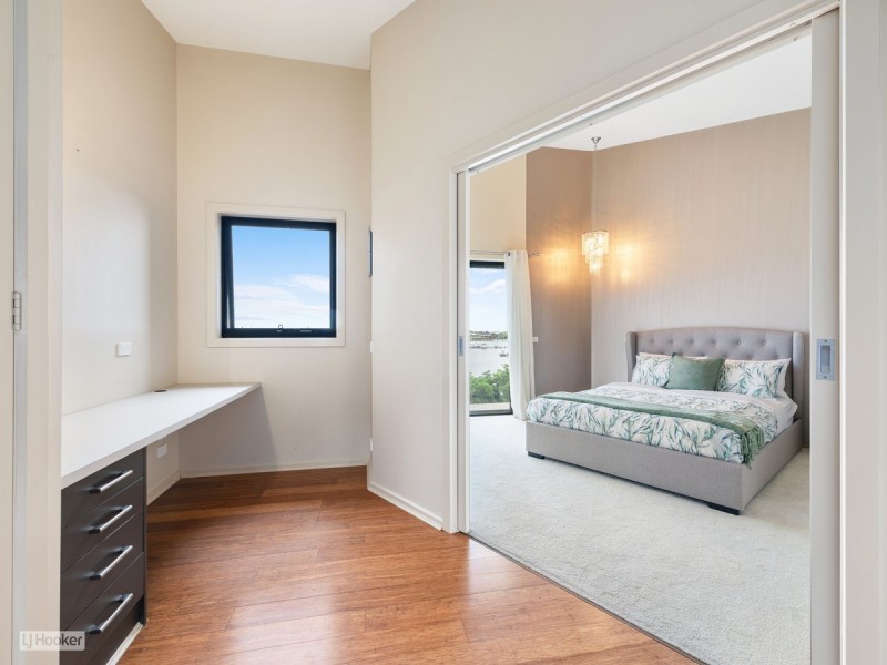 4 Cabarita Point, Kalimna VIC 3909