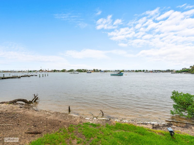 4 Cabarita Point, Kalimna VIC 3909