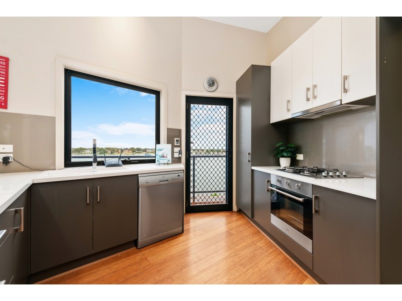 4 Cabarita Point, Kalimna VIC 3909