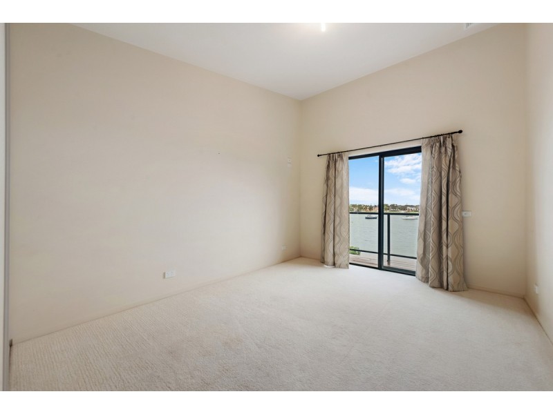 4 Cabarita Point, Kalimna VIC 3909