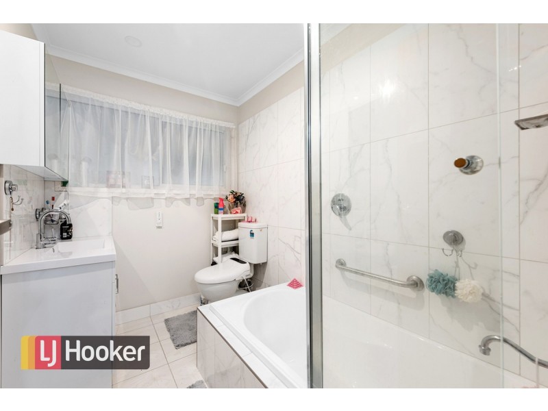 4 Albatross Road, Kalimna VIC 3909