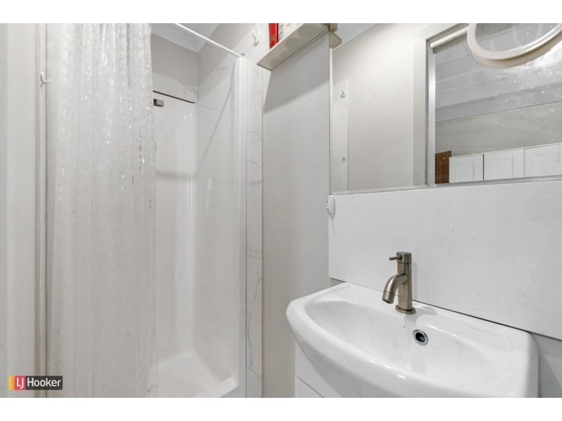 4 Albatross Road, Kalimna VIC 3909