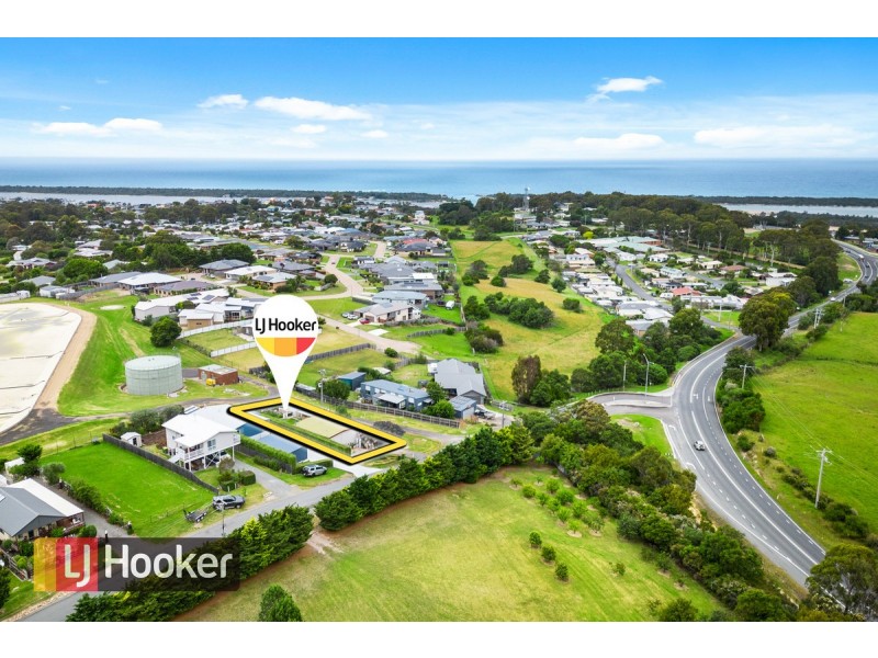 4 Albatross Road, Kalimna VIC 3909