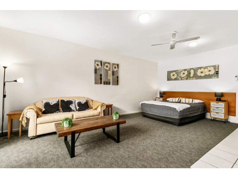 1/9-11 Kurnai Avenue, Metung VIC 3904