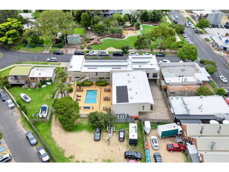 1/9-11 Kurnai Avenue, Metung VIC 3904