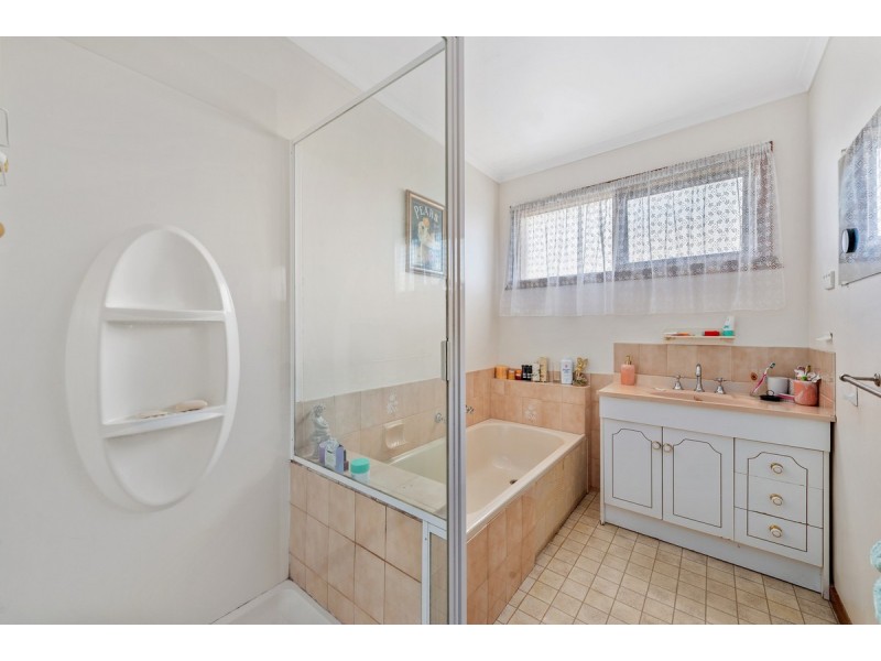 10 Hardie Street, Lakes Entrance VIC 3909