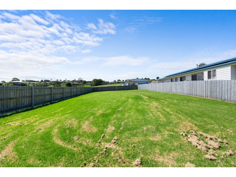 40 Bogong Street, Lakes Entrance VIC 3909