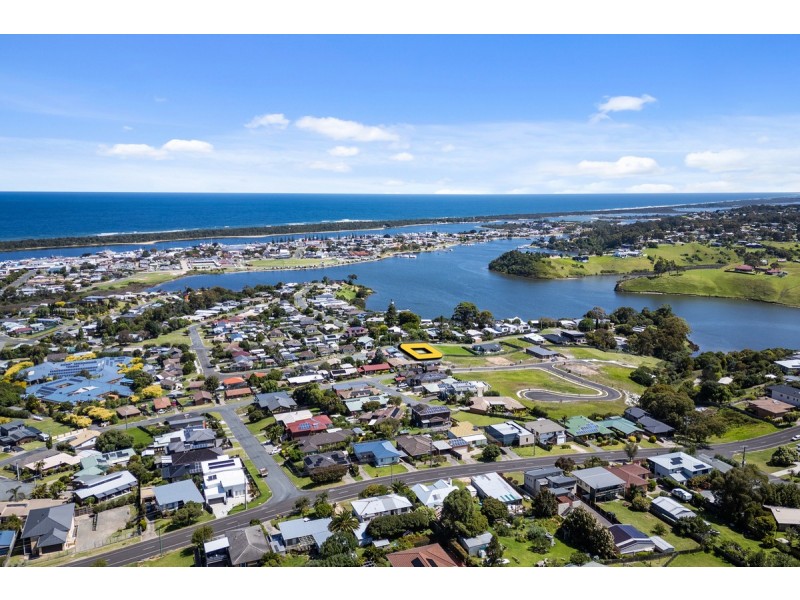 40 Bogong Street, Lakes Entrance VIC 3909