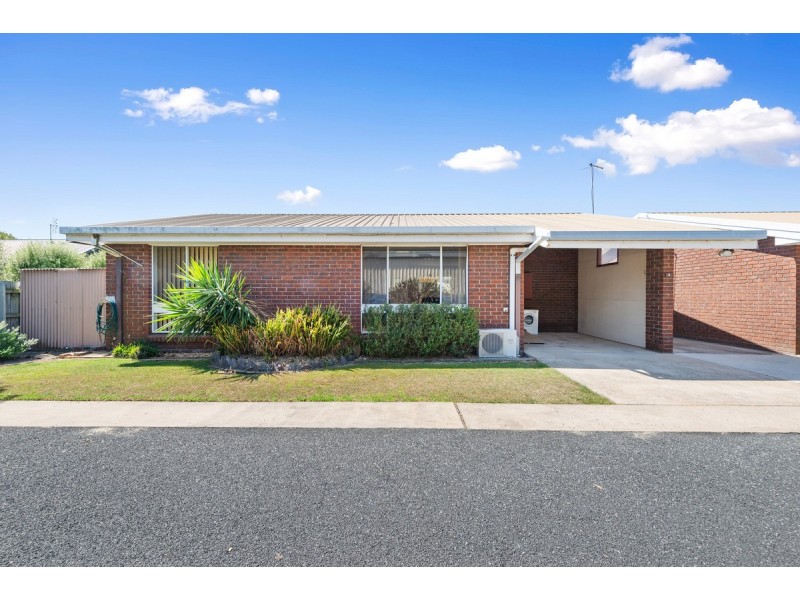 4/35 Carpenter Street, Lakes Entrance VIC 3909