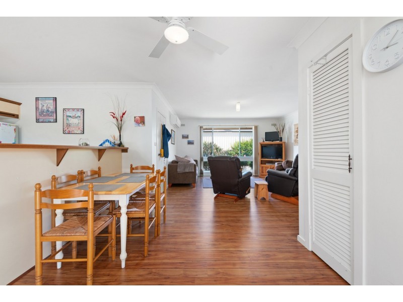 4/35 Carpenter Street, Lakes Entrance VIC 3909