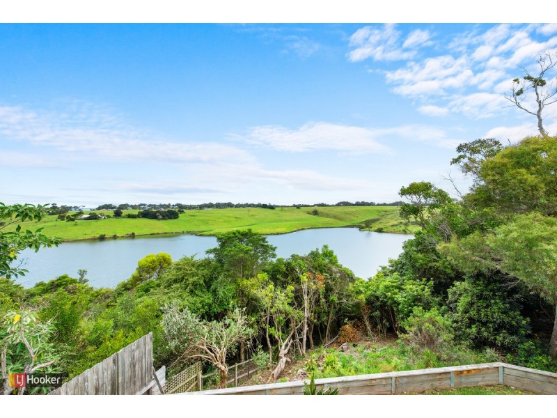 53 Nautilus Way, Lakes Entrance VIC 3909