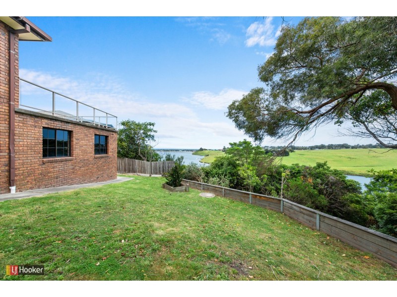 53 Nautilus Way, Lakes Entrance VIC 3909