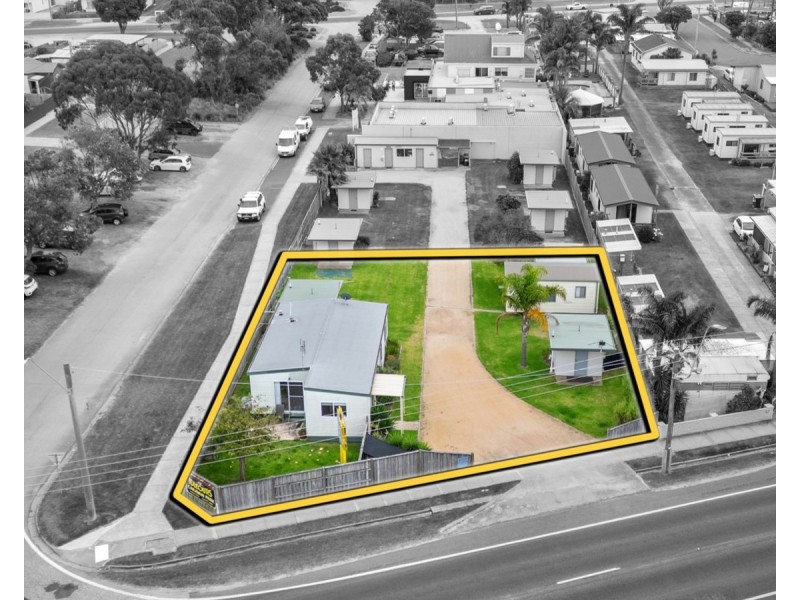649 Esplanade, Lakes Entrance VIC 3909