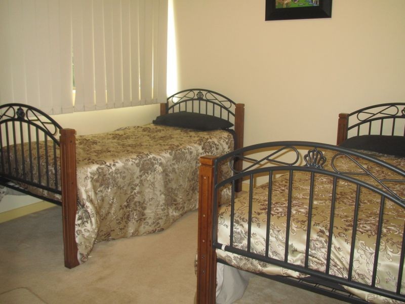 421 Esplanade, Lakes Entrance VIC 3909