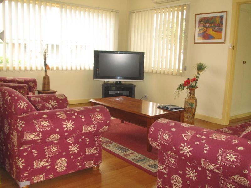 421 Esplanade, Lakes Entrance VIC 3909