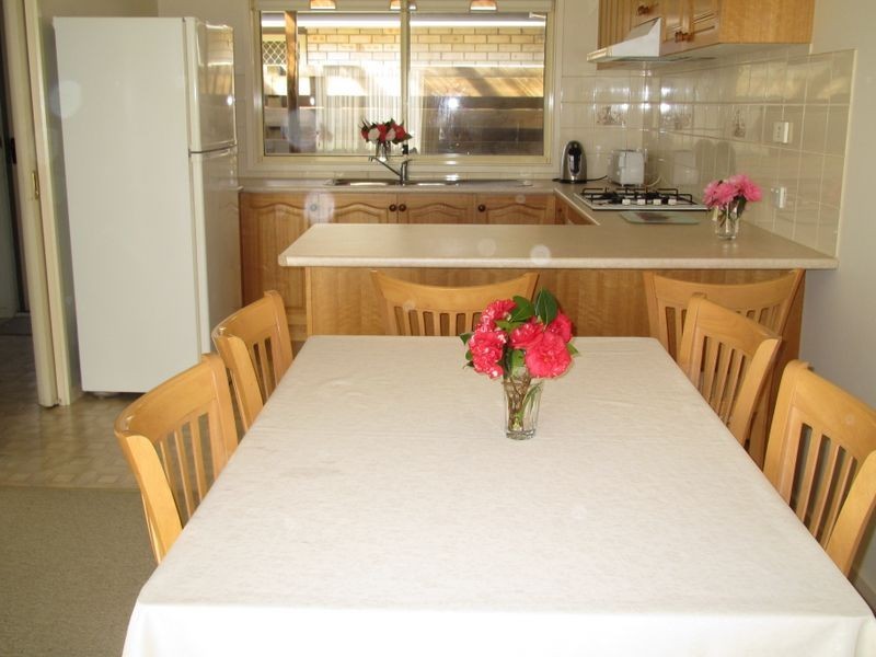 2/16-20 Roadknight Street, Lakes Entrance VIC 3909