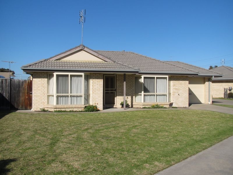 2/16-20 Roadknight Street, Lakes Entrance VIC 3909